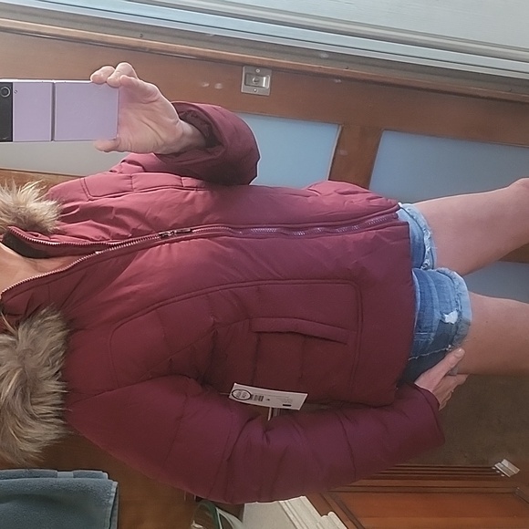 NWT Maralyn & Me Wine Hooded Cozy Puffer Coat With Faux Fur Trim Size XL - Picture 2 of 14